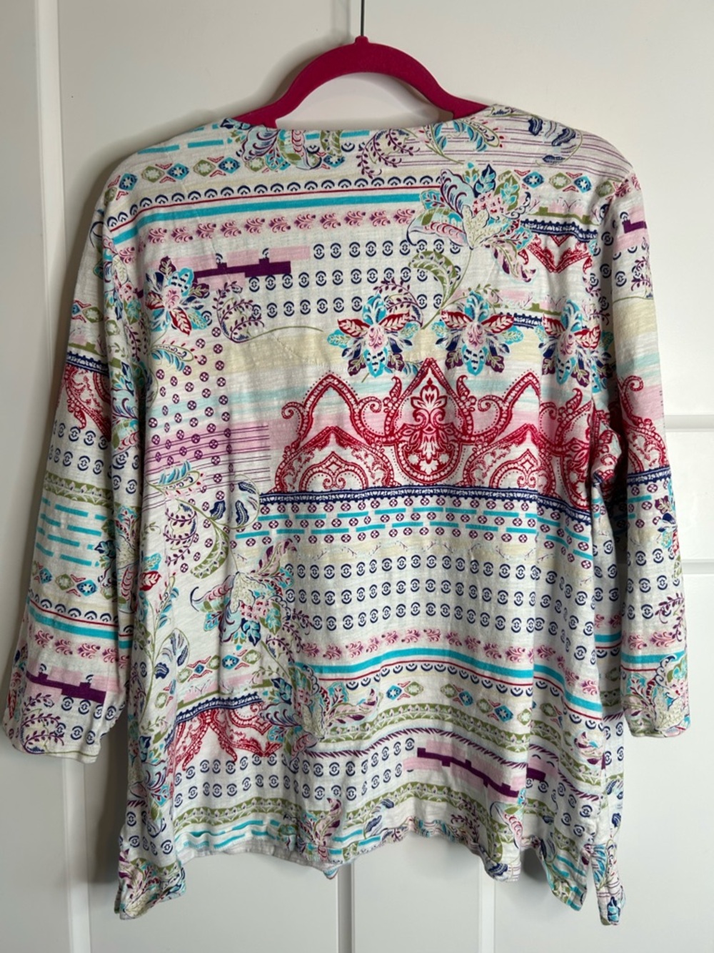 Chico’s Women’s Size 3/XL V-Neck Tee Multicolor Pattern 5249 - Picture 6 of 6